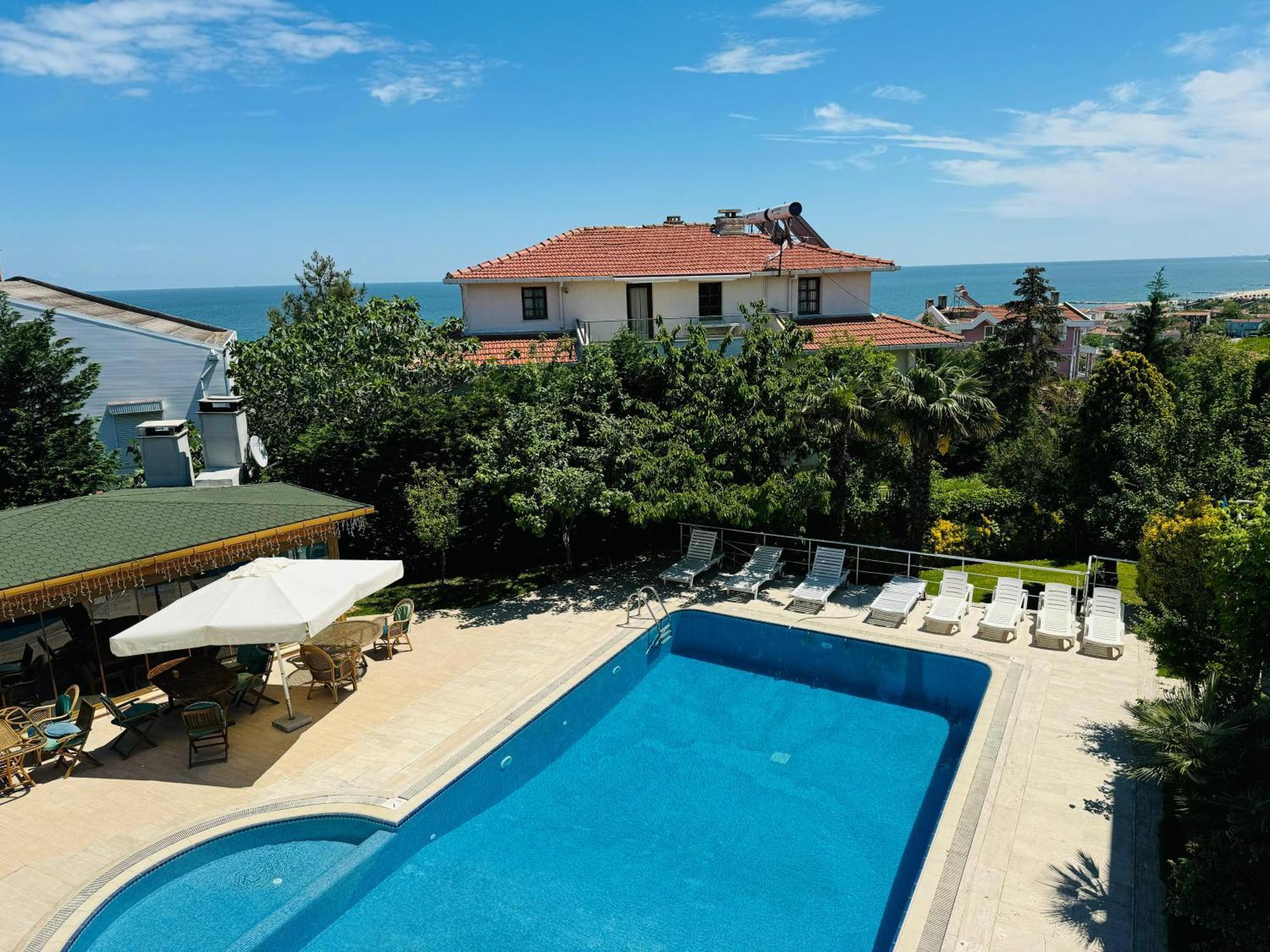 Istanbul Airport Treekos Suite Hotel Karaburun  Bagian luar foto