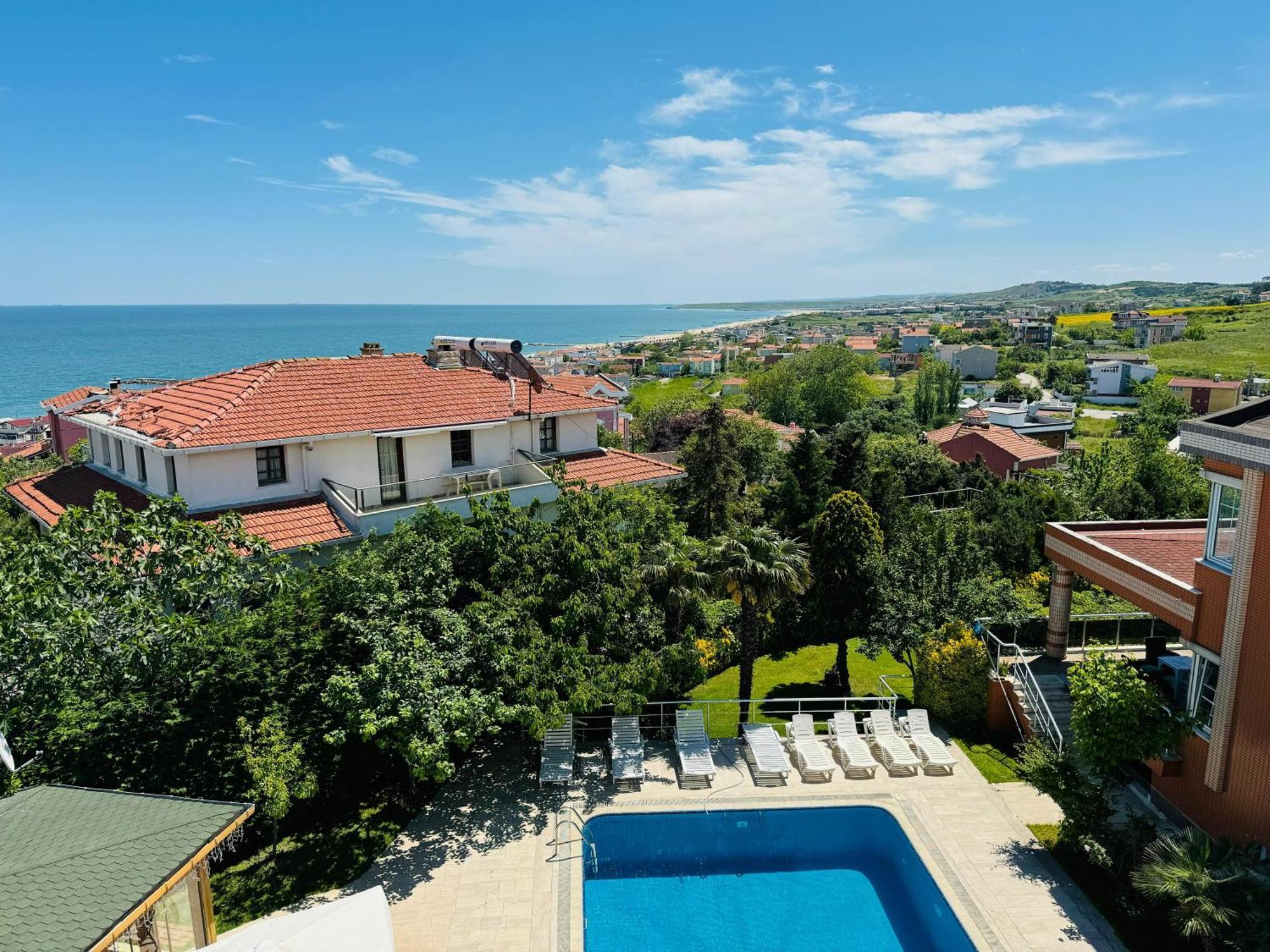 Istanbul Airport Treekos Suite Hotel Karaburun  Bagian luar foto