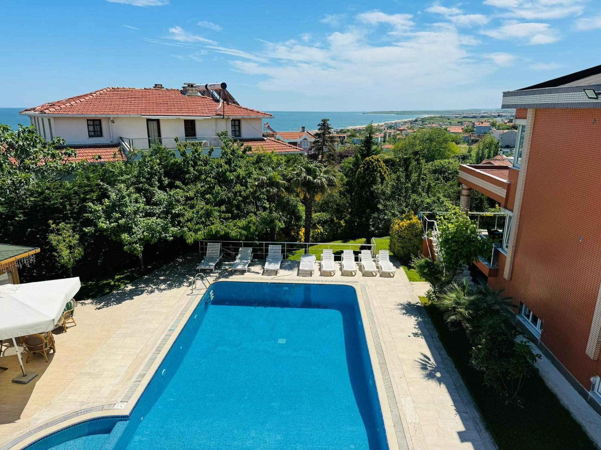 Istanbul Airport Treekos Suite Hotel Karaburun  Bagian luar foto