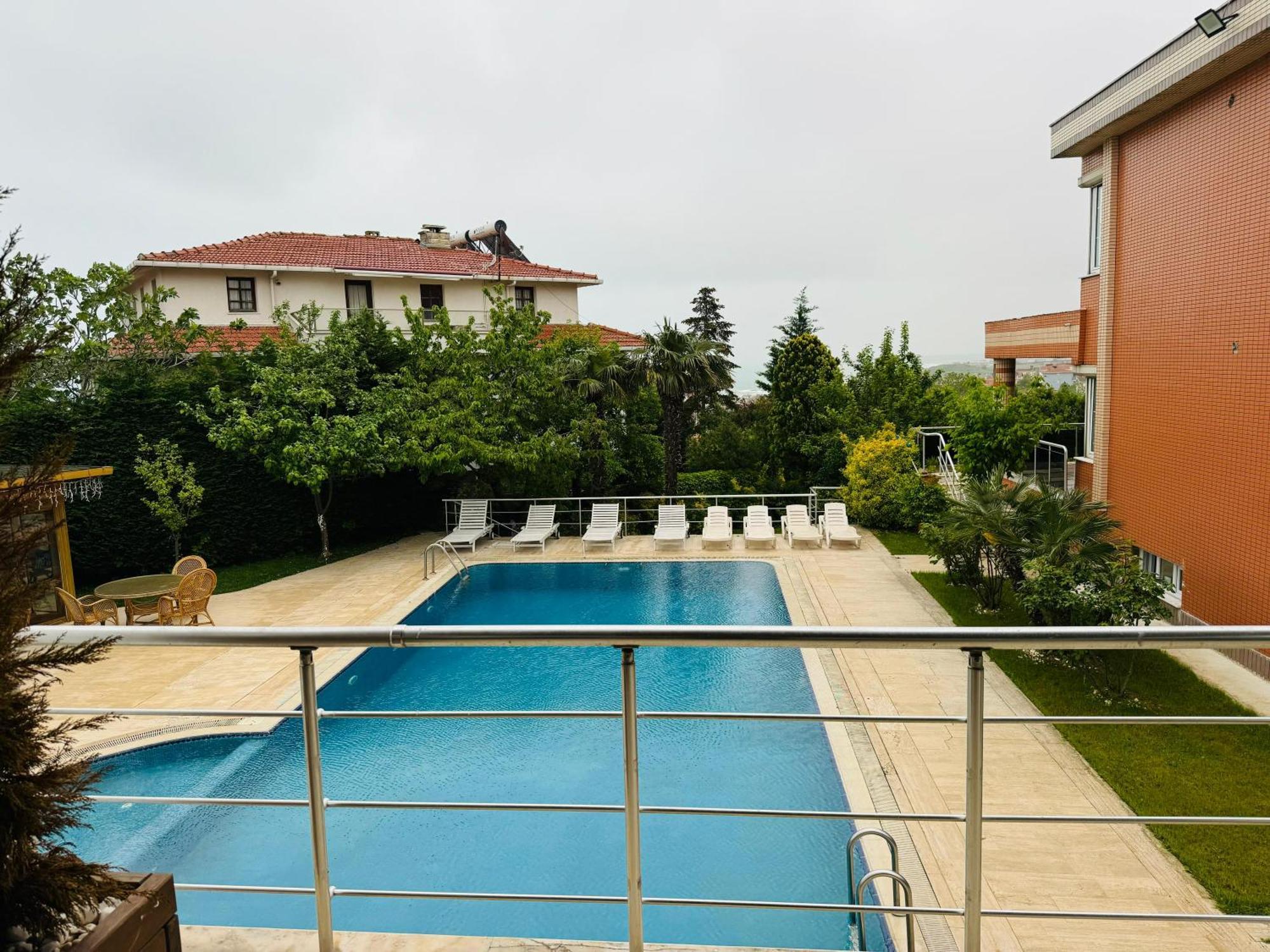 Istanbul Airport Treekos Suite Hotel Karaburun  Bagian luar foto